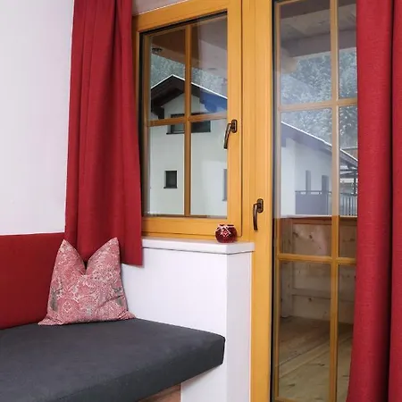 Freihaushof Homestay *