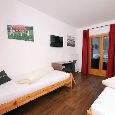 Freihaushof Homestay *